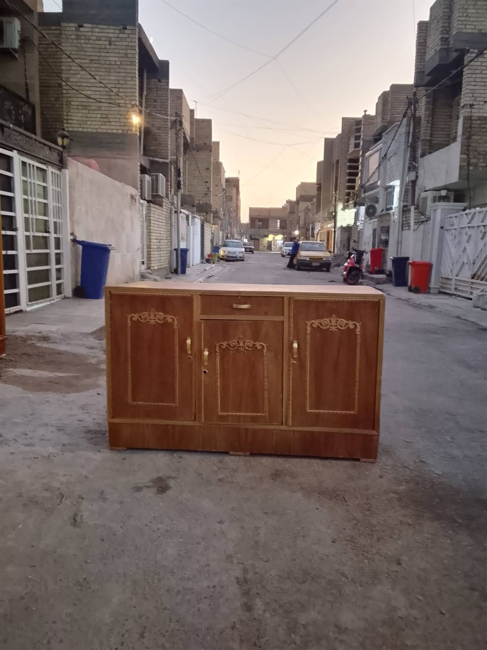 أغراض للبيع كلمن وسعره بغداد حي الخطيب قرب اسواق تفاحة ***********بيه واتساب
