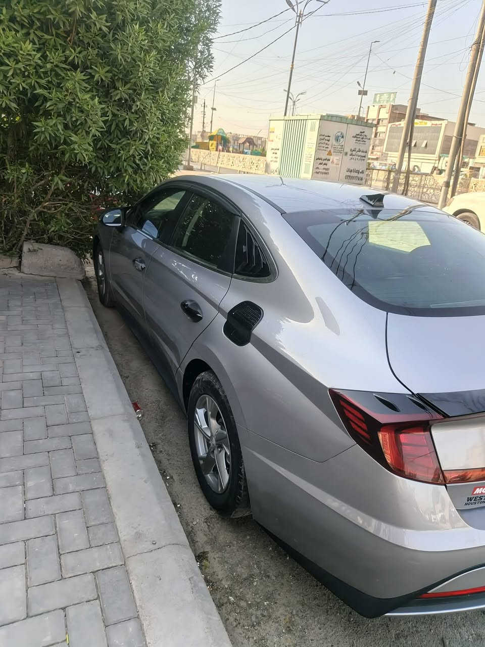 السلام عليكم هيونداي سوناتا 2023 - للبيع أو المراوس 
مكينه:٢٥٠٠gdi

الرقم: شمالي

الممشى: 90,000 كم

الضرر: جاملغين عكس السايق (أمامي + خلفي)

السعر: 143 ورقة وقابل للتفاوض البسيط.

🔄 خيارات المراوس:
يرغب صاحب السيارة بالمراوس مع:

بي واي دي (BYD)

تويوتا كورولا هايبرد (Corolla Hybrid)

📞 للتواصل والاستفسار المباشر:
اضغط للاتصال: ***********
