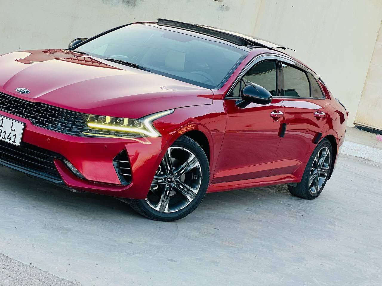 K5 2021 فول مواصفات
محرك 2000 دوش
ماشيه 77 كيلو شركة الدولية مكفوله 
بنوراما 
بردات خلفيه
تبريد قطعتين 
لد امامي 
اشاير بالمري
تحكمات قيادة 4
شاشة كامره 
حساس امامي خلفي 
اشاير بالمري 
بلوتوث حاكيه 
مري شفط ويه البصمه 

وعليها مري باتمان و شفقات
السعر 190 مكاني بغداد 
الرقم *********** بغداد, العراق
