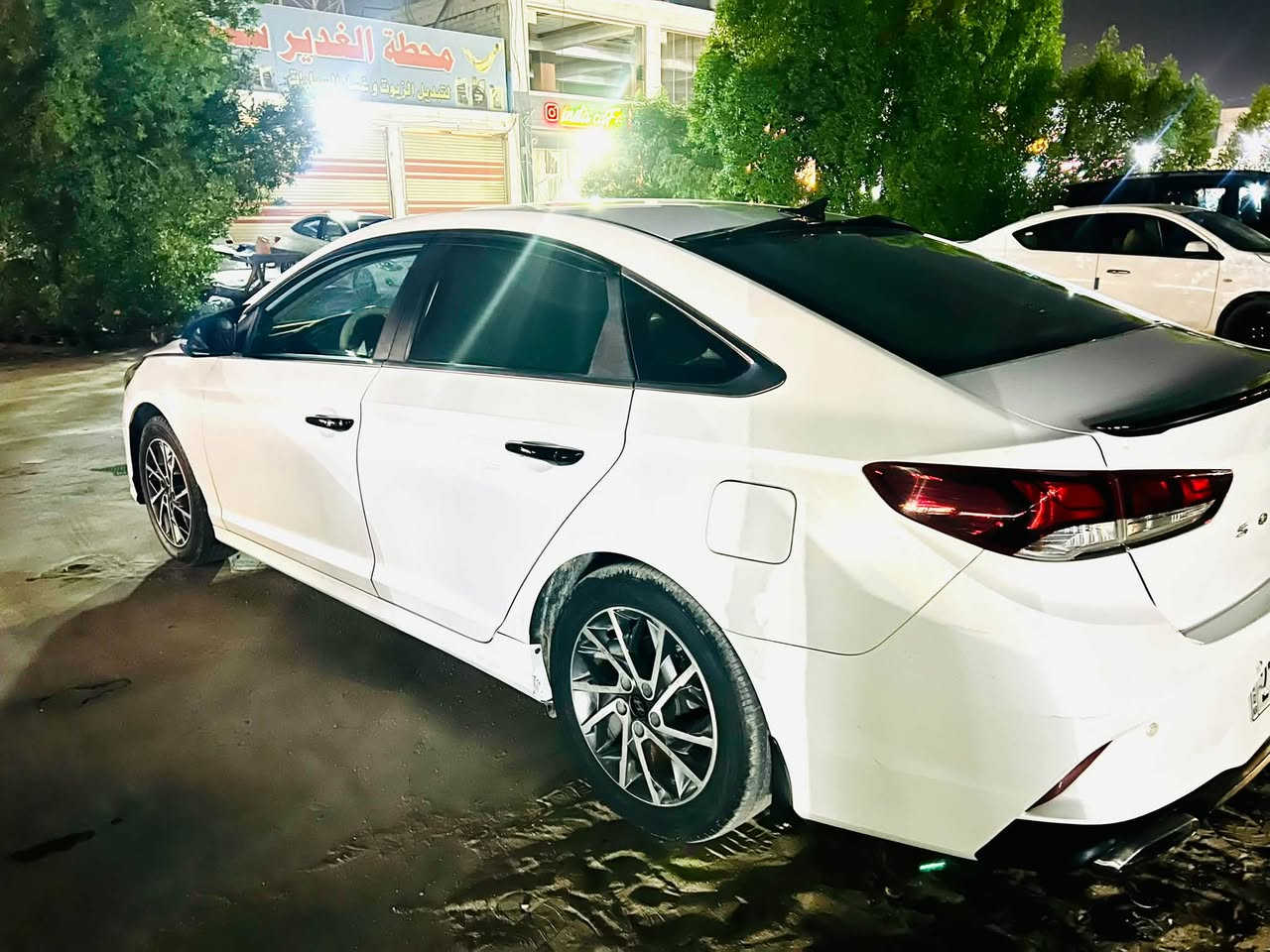 سوناتا 2018 خليجي رقم أربيل كفاله عامه ما عده بارد محرك 2400 دوش
دبل كزوز 
قطعتين تبريد 
كشنات كهربائيه 
مري شفط 
فول ما عده الفتحه 

مكاني نجف 
***********
