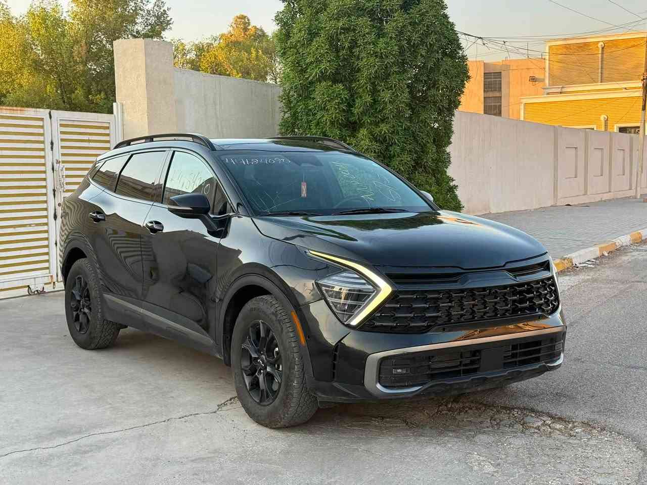 السلام عليكم سبورتج 2024
وارد امريكي 
بدون تبديل ليبل واحد صبغ ربع من البنيد و ربع من الجاملغ 
ماشيه 11 
محرك 2500 سلندر 4 
بدون ارقام دخول جديد حره بسمي 
مواصفات اكس ابرو 1/1
السعر 170
العنوان بغداد الزعفرانيه
الاتصال ***********
