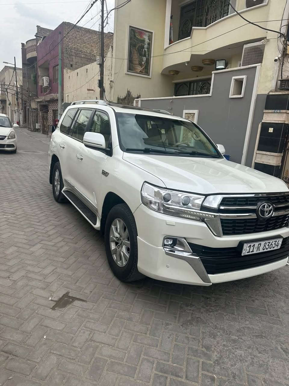 لاندكروز GXR • ٢٠١٦ • رقم بغداد