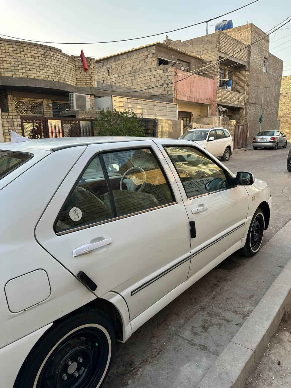 السلام عليكم
شيري كوين2010
السيارة جاهزة من كلشي 
تخم تاير جديد صدر جديد 
مكينه خير من الله 
عنواني بغداد 
السعر40 
هاتف:***********
