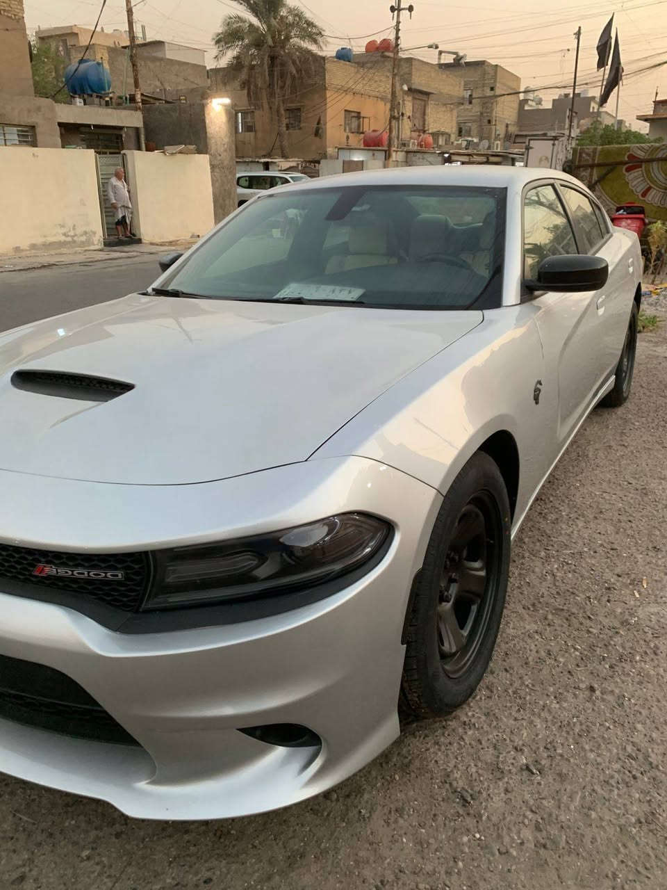 السلام عليكم بيع فقط
ارفع المنشور بكلمه يا الله 

جارجر sxt 2020

محرك 3.600

تو ويل

حادث دعاميه 

وهنا بلعراق بيها دوسه بين البابين 

ماشي ١٥٠ كيلو

البنيد محدث GT

السياره اي نقص ما بيها 

كير محرك  صدر تبريد مكفولات

رقم بغداد الماني حره السياره

ملاحظه البابين مفتوح فقط لغرض التعمير 

السعر ١٩٠ $ وبيها مجال قليل 
رقم الهاتف ***********
تجي اتجيك السياره ودكلبها اتساهلك بيها مال اتخابرني ودكولي اشكد نهايتها اعتذر منك واسف على الإطالة
