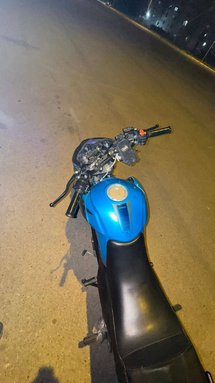 ار كي 200cc
موديل ٢٠٢٤ 
رقم اربيل 
بيها نقوصات بسيطه السعر ١٤٠٠
محرك مكفول 
مكاني بغداد بسمايه ***********
