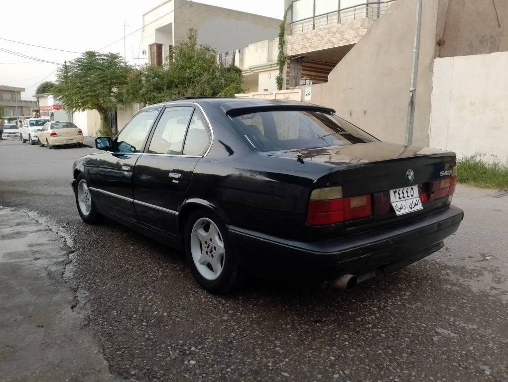 BMW 520i
MODEL1991
GER عادی
گێڕمەکینەئەکسل بەشەرت
سەیارەکەڕەقەم دهۆکە ئەولیاتەپلێت ئەسلی سەنەوی ئەسلی خۆی لەگەل دایە
هەیکەلوناوی جوانەلێدران پێشەوەلای سایەق هەیتی ژۆرێی گرتیە..سلایدو دووجام کارەبای ڕەسی قەترانەعامەلۆجوانی 4تایەو پاتری نوێیە زۆرتونوتۆلە
سعری 24$ کەمەک مەجال
شوێن هەولێر بەحرکە
ژ.م ***********
W  M  V لەسەرە
بەس فرۆشتنە برایان أربيل, العراق
