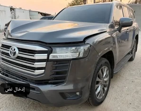 السلام عليكم للبيع فقط للند كروز  خليجي موديل 2024
للبيع على حادثها رقم اربيل تحويل شرط سابقا كفاله عام 
سعرها 290 ورقه 
 
***********

نص مكتوب في الصور:
- إدخال نص
- أربيل