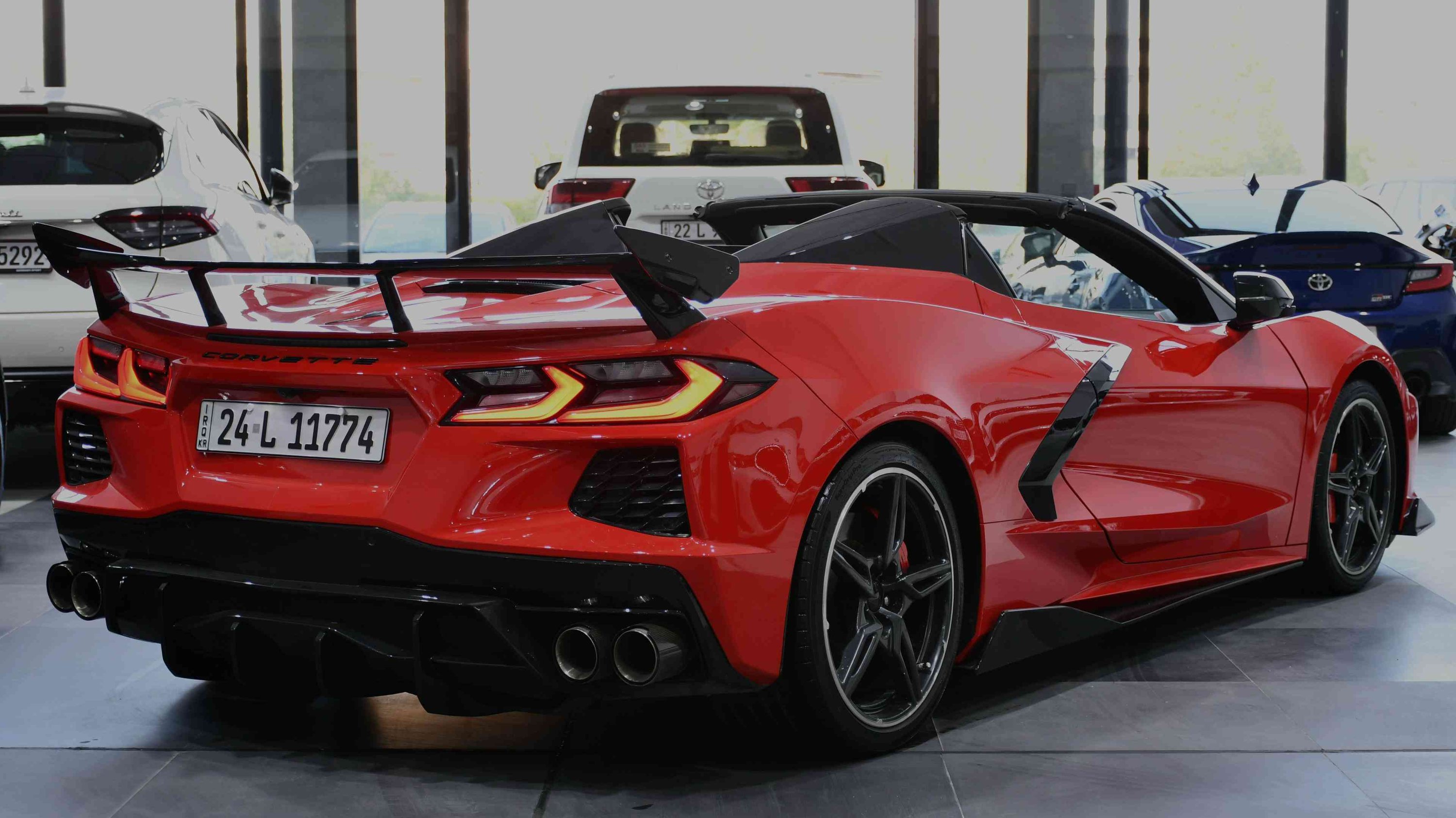 🔥 للبيع | Corvette C8 2LT – 2022 🔥 🔴 لون أحمر مميز 🏁 فئة 2LT – اعلى مواصفات جگات   موديل 2022 📍 ماشية 26,000 ميل  سقف كهربائي ✅ ضرر بسيط جداً  السيارة بوضع الوكالة ومن أنظف الكورفتات بالعراق 🛡️ السيارة مغلفة بالكامل PPF بضمان 15 سنة 🔊 تعديلات السيارة: • شوتة • حلوك CORSA سيارة نظيفة جداً ومهتم بيها، واللي يعرف بالكورفت يعرف شنو يعني C8 بهالنظافة 👌🔥 💰 السعر: تواصل خاص 📞 للاستفسار والتواصل: ***********
