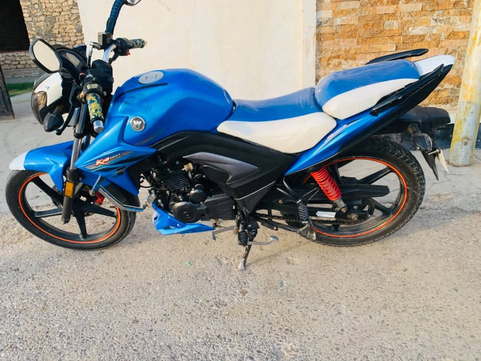 سلام عليكم شباب دراجه هاوجي موديل 2019 مكمرك مكينه بلاد ممفتوحه للبيع مكاني رمادي سعره مليون و650 مجال قليل لشراي يتصل ***********
