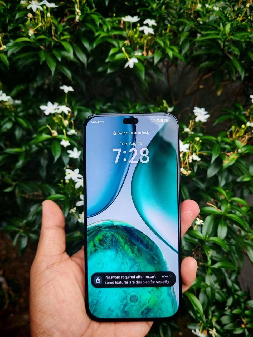 هونر X8C بدون ملحقات مستخدم جديد بعده بلزكاته الذكره 256 عشوائيه 16 الشاشه سوبر اموليد 120هيرتز مع بصمه مدمجه في الشاشه سريعه جدا البطاريه 5000 كامره خلفيه 108 وكامره اماميه احترافيه 50 ميكا السعر 250 بي مجال بسيط  الاستفسار خاص او اتصل ***********
