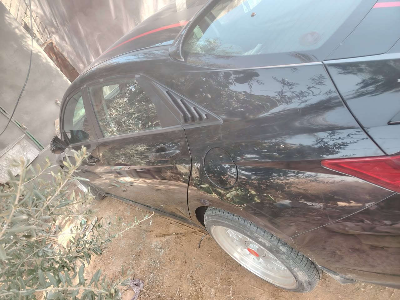 اقره المنشور يلا تخابر
سلام عليكم
النترا موديل 23 لون اسود رقم بغداد انكليزي حادثها حرق مكينه ومصبوغه ب اامريكه
وجاملغ راجع بارد
مكينه شرط كير شرط توني مبدله جديد كارتون AT
السياره حلوه وبلعافيه ع الي ياخذها السياره ماناقصها بس كمبريسر ب 450 الف ينزل من سعرها
ومواصفاتها حلوه
قياده اليه
تحديد مسار
مانع انزلاق
مثبت سرعه
تحكم ستيرن
شاشة دجتيل-رادار امامي
رادارات بلمري جانبيه
وه اي بعد بيها مواصفات
هذا رقمي تواصل وياي بعد ماتقره المنشور
***********
مكاني ناصريه سوق الشيوخ
سعرها 120 وبيها مجال
