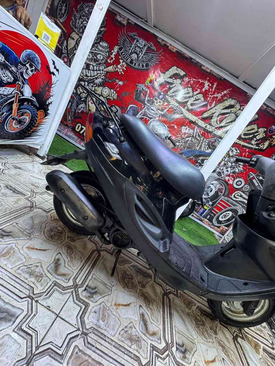 للبيع دراجة بيجي نكرة سلف
مكينة شرط ما مفتوح كفرات اصلي 
كهربائيات شغاله دبلات امامي خلفي شغال 
السعر مناسب رقم صاحب الدراجة 

‭***********‬
