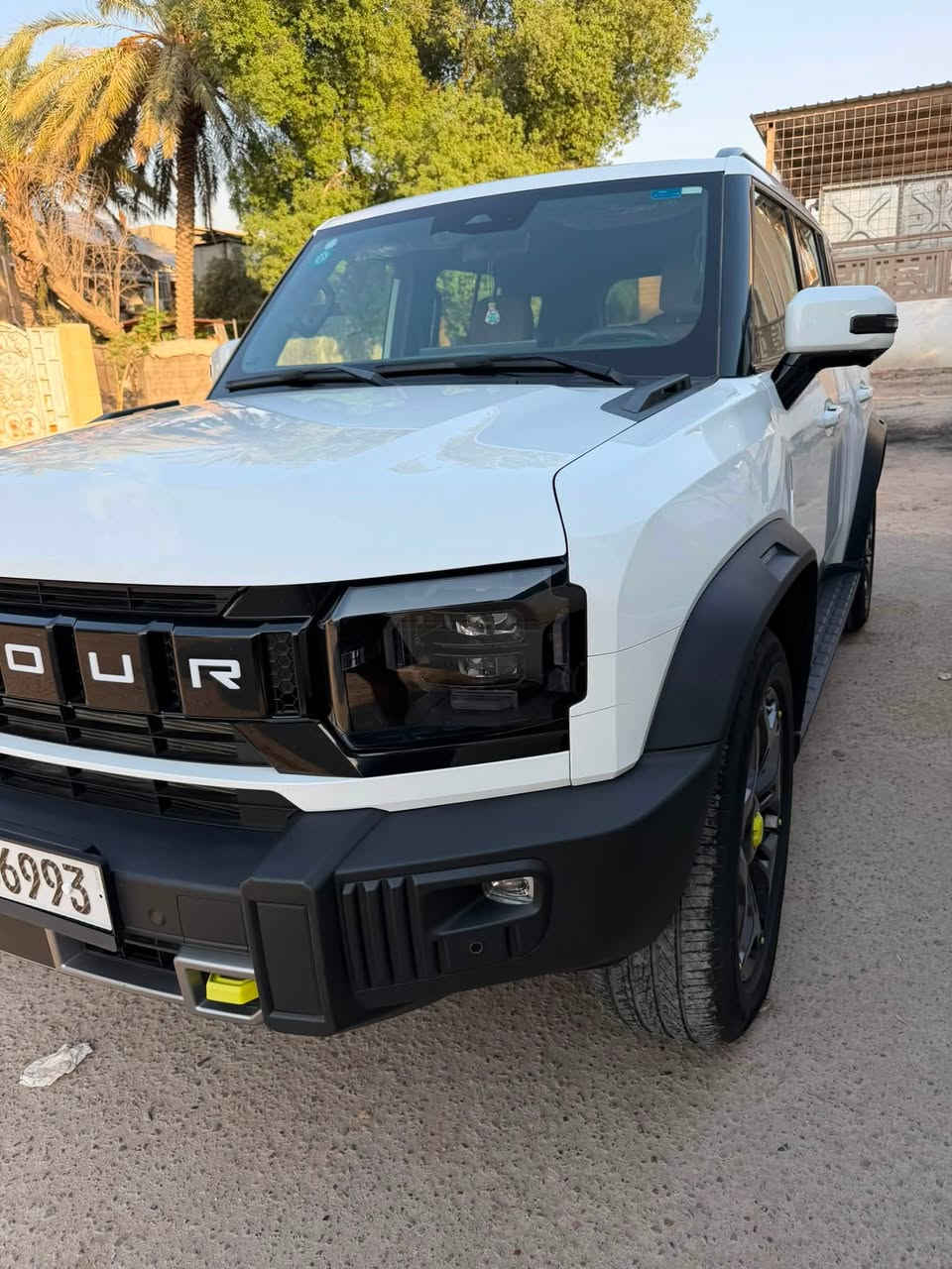 🚘 جيتور T2 لاكجري | موديل 2025
🔹 الممشى: 25,000 كم

🔹 اللون الخارجي: ابيض

🔹 فول فول مواصفات

🔹 ضمان 10 سنوات من شركة هارلم
✨ أهم المواصفات:
* بانوراما

* حساسات أمامي وخلفي

* كاميرات 360°

* كشنات جلد

* تبريد قطعتين

* شاشة عرض كبيرة

* ثلاجة

* تشغيل عن بُعد + بصمة عدد 2

* انعكاس الشاشة

* منافذ USB + Type-C

* مصابيح LED لكامل السيارة

* أوامر وتحكمات صوتية

* مثبت سرعة

* محرك 2000 تيربو اقتصادي جداً

* نظام مراقبة ضغط الإطارات

* وباقي المواصفات معروفة

💰 السعر: 37.500 — وبيها مجال

📍 المكان: بغداد | البياع 

📞 للاستفسار: ***********

