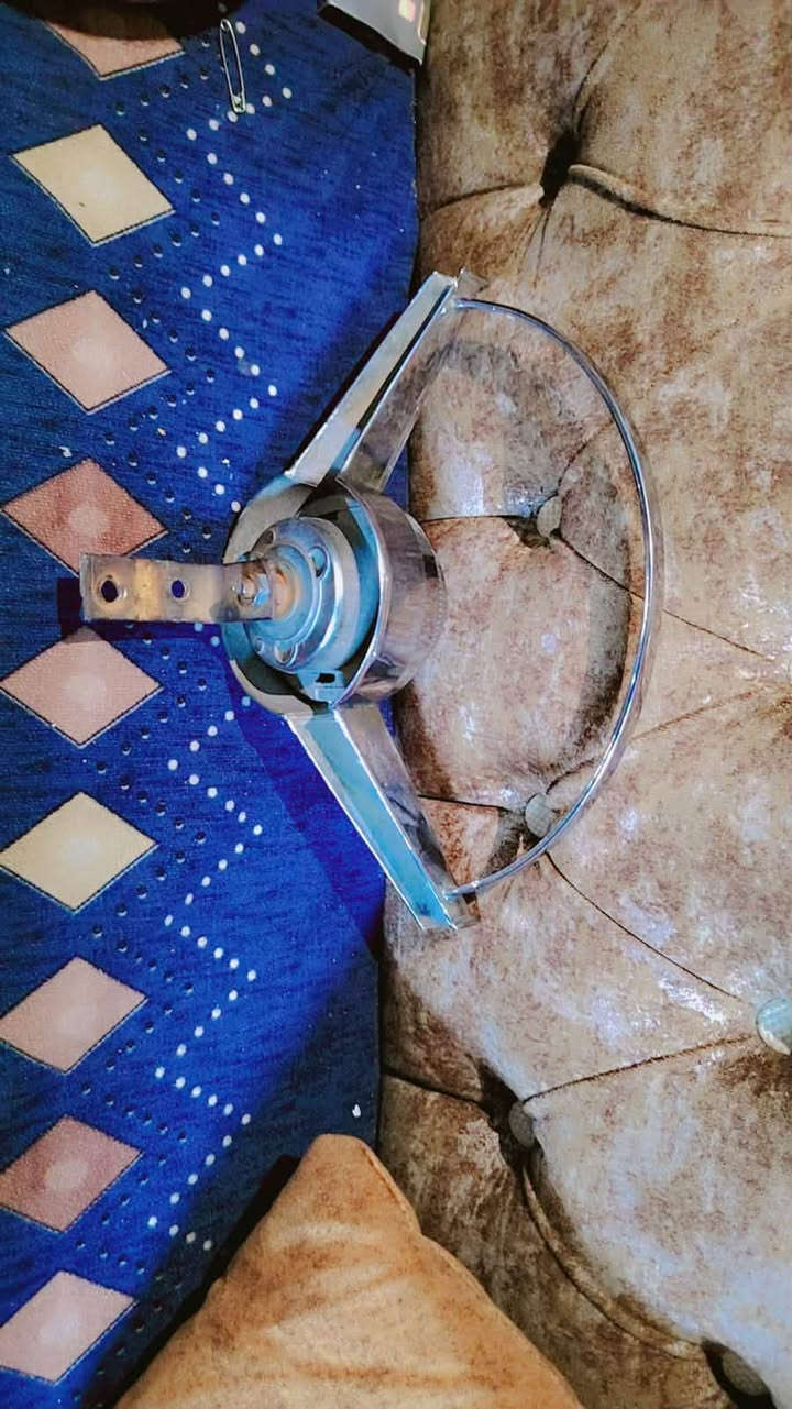 دركه اصليه ساده سعر ١٢٥ مكان حيو ر رقم  ***********
