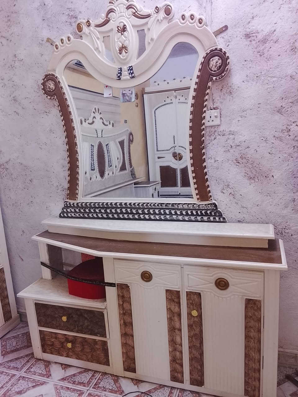 غرفة كاملة • ناصرية • مجال قليل