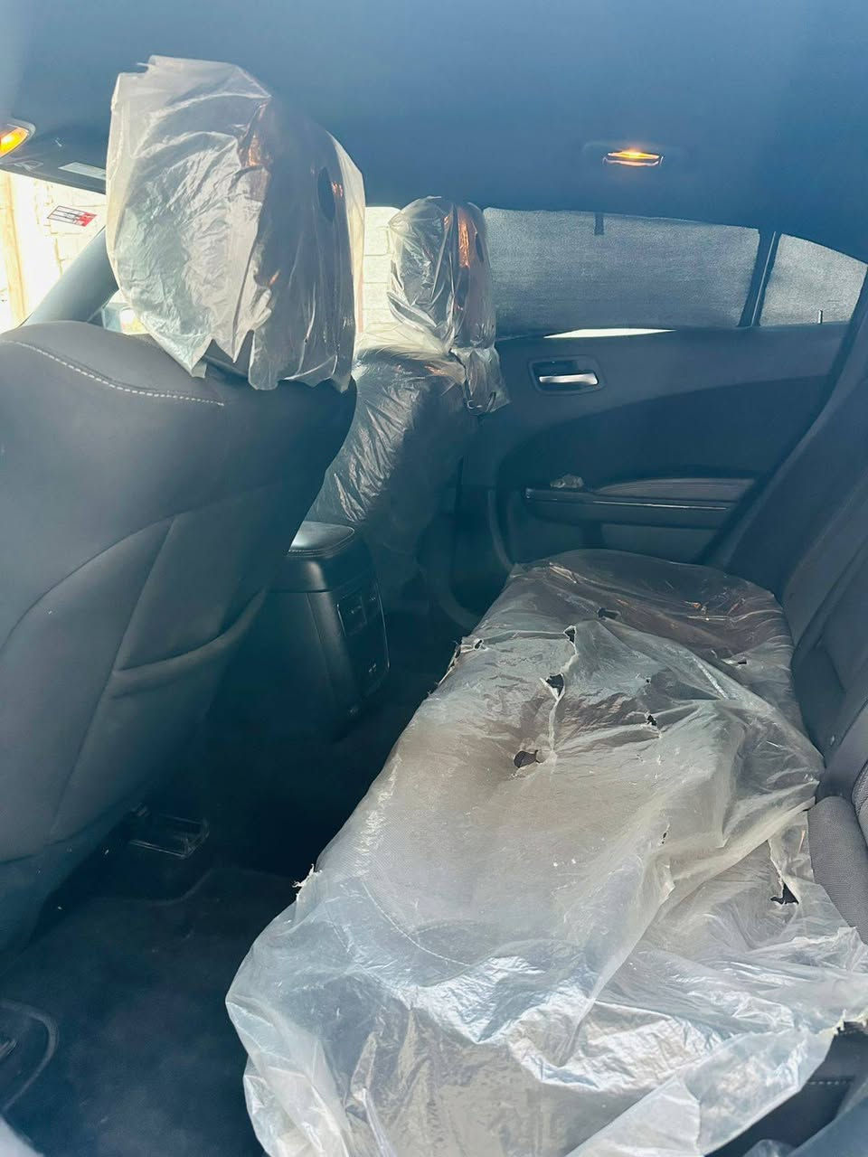 جارجر موديل 22/سياره فول مواصفات عده تنته كشنات حضن كهربائي تحكم ستيرن كراسي كهربائية شاشه جبيره سياره بيها مكانات صبغ فقط كير مكينه كفاله كهربائيات حداديه تخم تاير كله شغاله تبريد شغال سياره جاهزة ماشيه 90فقط السعر 👈.  155. وبيه مجال العنوان العمارة 🦅 مكلف شراي تصل. ‏‪***********‬‏
