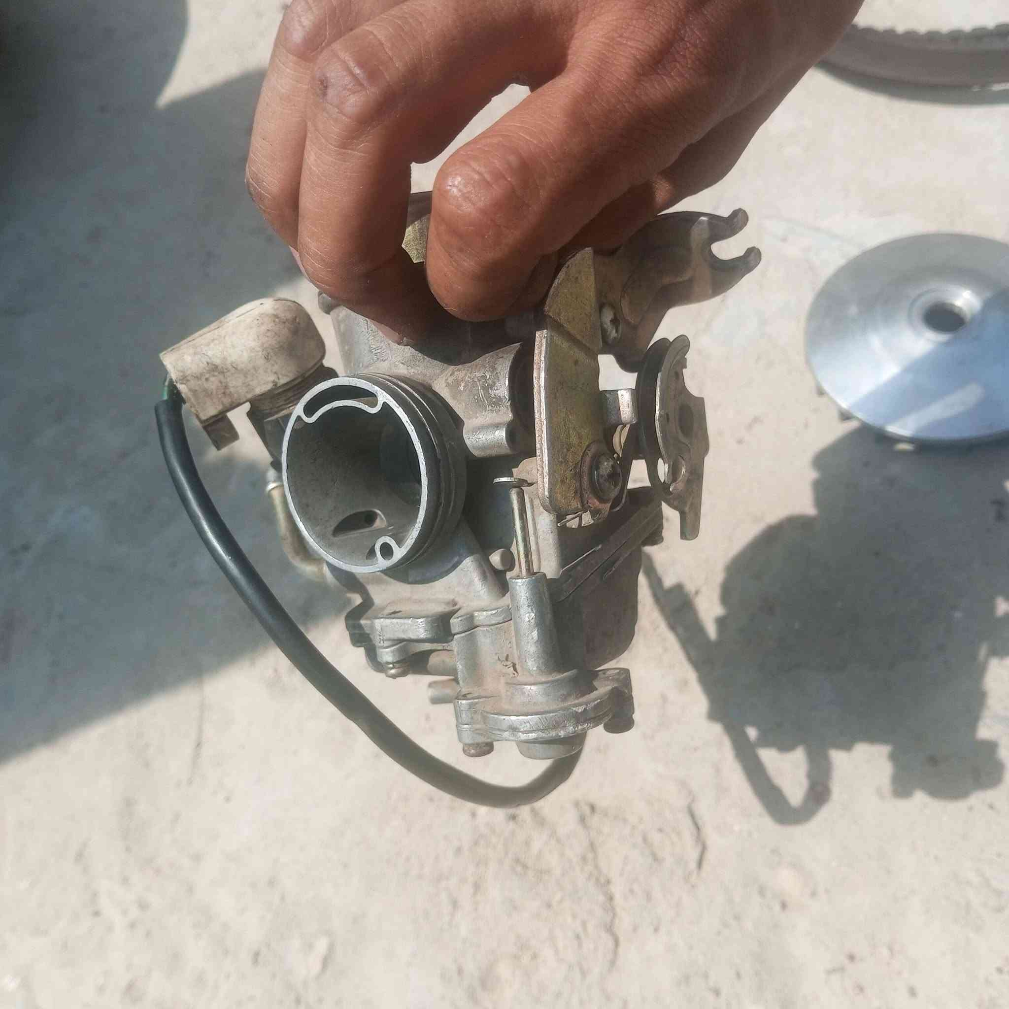يوجود تفصيخ جميع الدراجات مال تفصيخ ياباني كوري ماليزىي تايواني🉐🈯🛠
(ثعلب. GTR, سكنس، فحل. نثيه. لد. شمعه.  ، ماكس. عداله. بوليس مضلع. منغولي قجمه بريز. بقباء. اكزز. pcx. جيل الاول. والثاني فقط. فورصه 08.09 فقط،  سلفر ونج فقط قديم 600-400،) 
غراض متوفر لغلب الدراجات 
من كفرات مثل(سوادات، كفر لون،اشاير مازدات،بكلايتات ) 
كهربائيات مثل(ضفير،نوزل،فيت بم،جويتر،حساسات،مجامع،) 
مكانيك مثل (كلجات رياضي. بلادي،  كور، بوش، وجميع غراض المكينه  ) 
 تواصل وتساب ***********
📌بغداد
