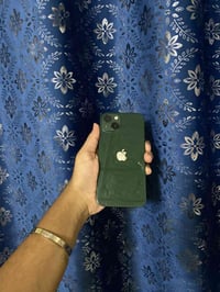آيفون ١٣ • ١٢٨ • بطاريه ٨٥