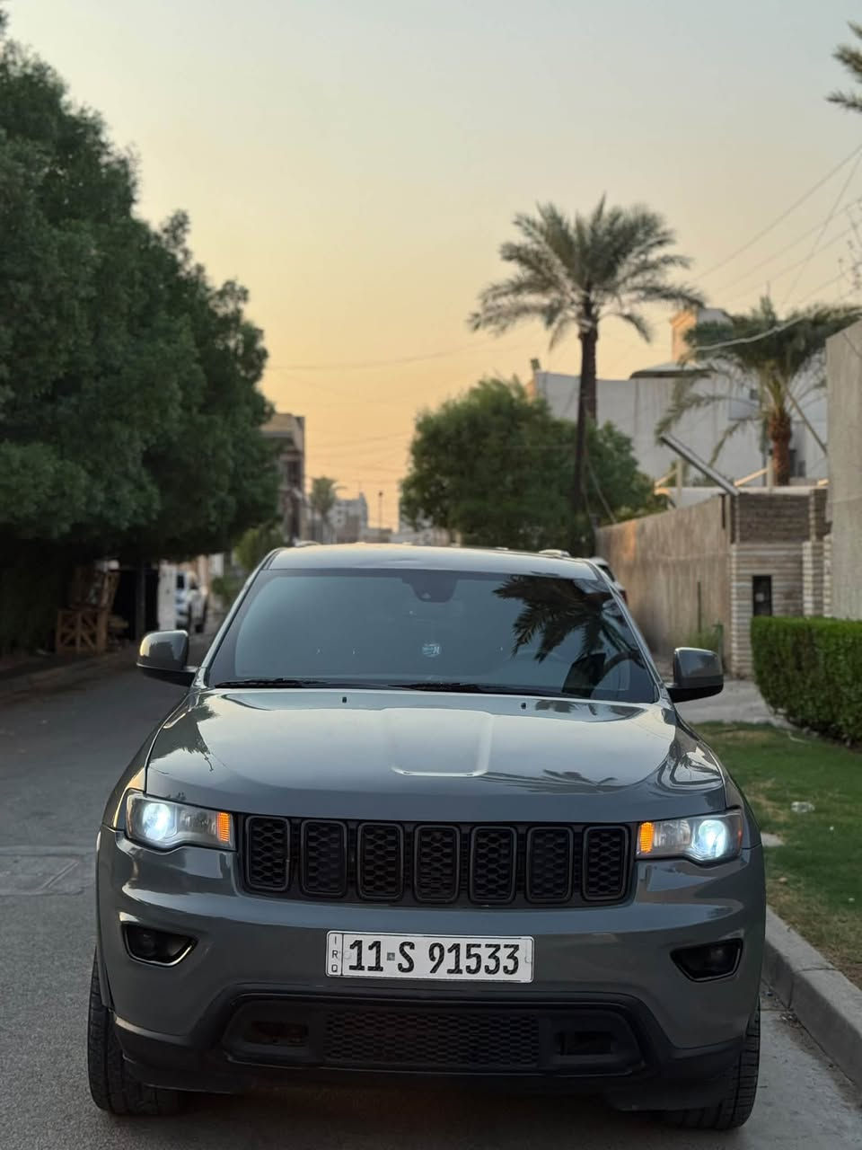 السلام عليكم جيب 2020 بلاك توب السياره كلش نضيفه
وحادثه هم حلو وكلش بسيط بنيد وشويه من جاملغ بدون دواخل جديده حيل كير مكينه صدره كله جديد ومكفول ع 
ايدي

السر 198

مواصفات
بلاك توب اصل
مكينه 6) 3.6)
كشنات جلد
كشناات تدفئه
شاشه جبيرا تدعم ابل كار بلي
جنطه كهرباء
توقف ذاتي
رادرات اماميه وخلفيه
بعد بيه مواصفات
***********
