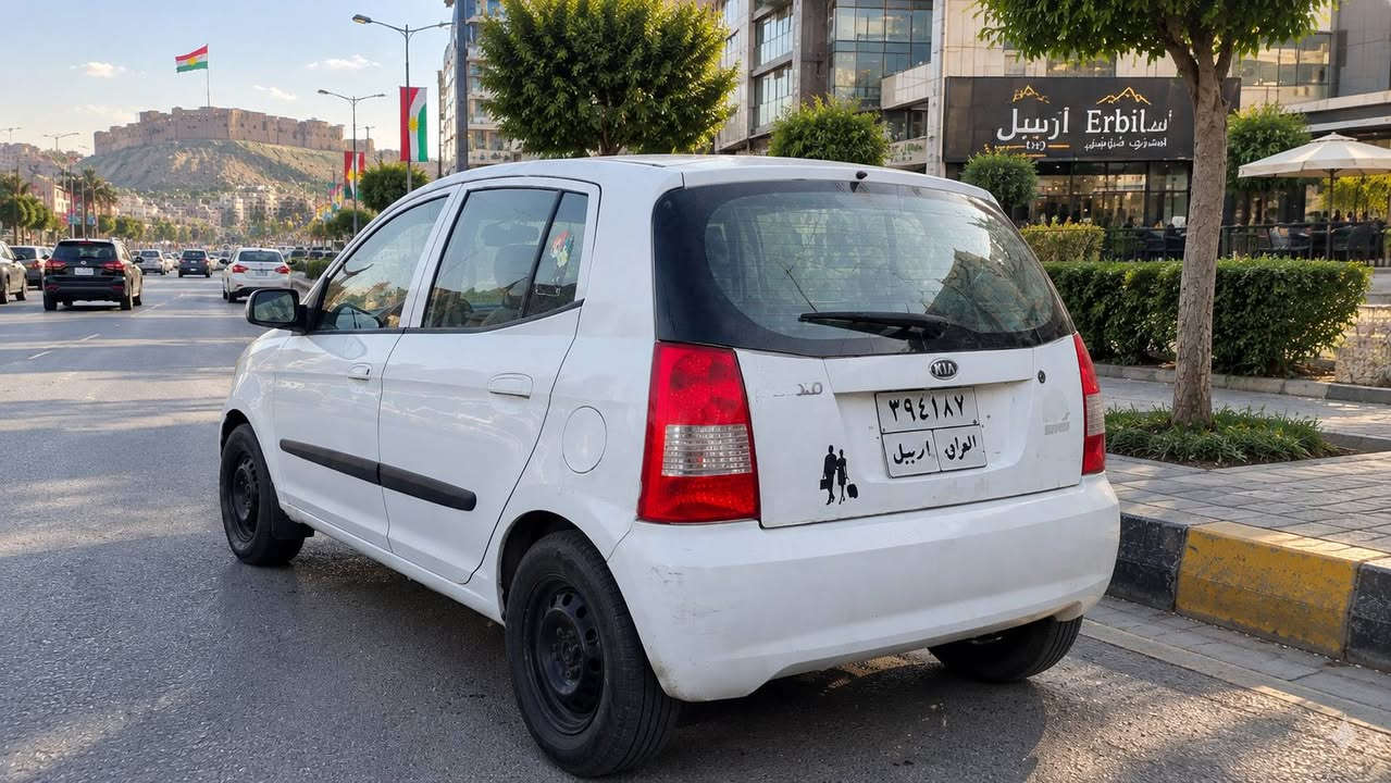 كيا بيكانتو 2008 للبيع سعرها 30
فقط تبريد عطل وبيها طخات بسيطه مال سياقه باقي لسياره تمام اشغل واطلع لاي مكان صاحبهه مغير مكانه وما اندل حاليا ابيع هيج  مكاني حاليا بغداد/ رصافه
لللاستفسار على رقم اخي ***********
