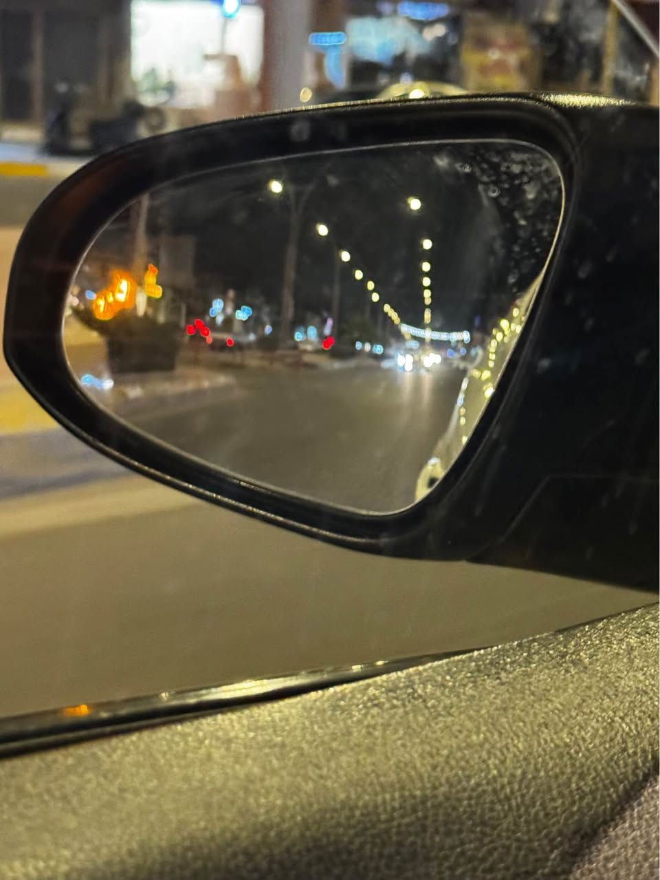تيوتا chr ٢٠١٩ وارد امريكي فول موصفات 😍بصمة تشغيل وبوب ورادار امامي وخلفي توقف ذاتي سياقه ذاتيه هندبريك بصمه وصندوق بصمه انارة ترحيب كوكل بلي وبانزين ✌️عادي وتبريد مجمده 🥶كون بطانيه وياك وقتصاديه بشكل حادثها جاملغ اليمنه وصبغ ربع اابنيد *********** الفلوجة, الأنبار
