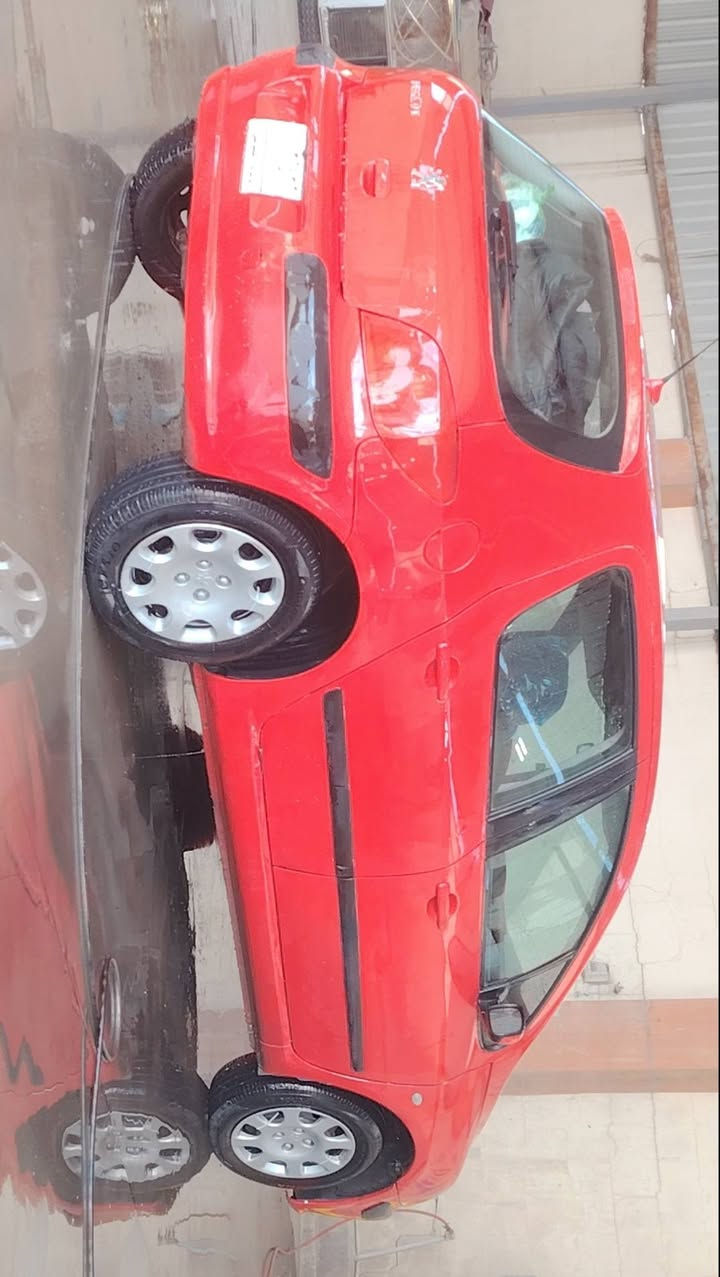 بيجو ٢٠٠٥ 
رقم كركوك 
دفتر بانزين بيها 
كير محرك صدر تبريد تايرات كلها بالشرط 
بدون اي حادث 
صبغ جماليه فقط 
***********
مكان السياره كركوك كركوك, العراق
