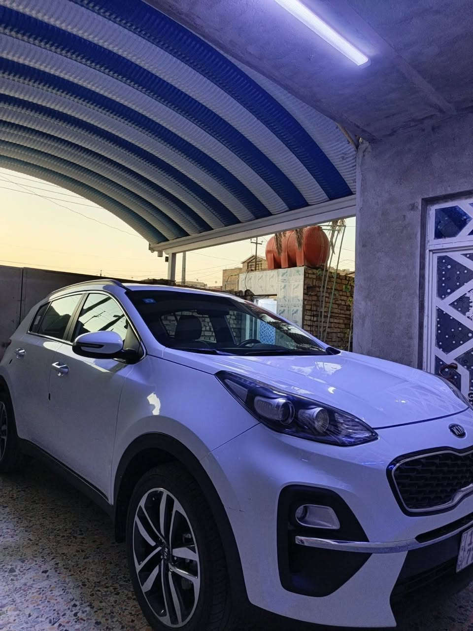 كيا سبورتج مديل 2021 كفاله عامه صبغ تبديل ضربه بارد
تخم تاير
حداديه جاهزه
ماشيه 65 الف
سيارة جاهزه ع اخر حبايه مواصفات اعتيادية سويج رقم بغداد رقم انكليزي سنوية جديده مكاني العماره مركز ***********
