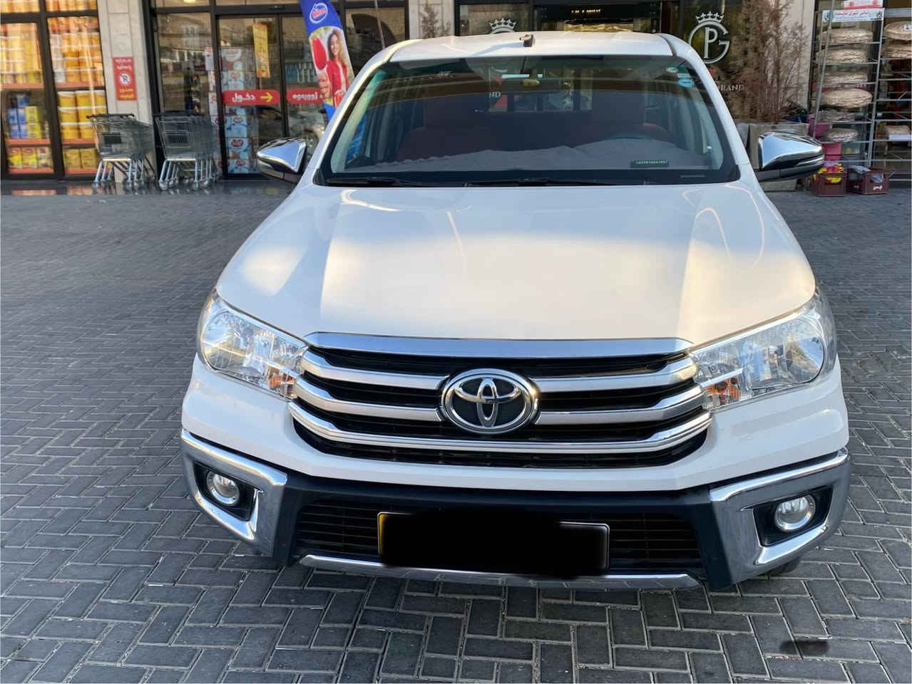 بێ  بۆیاخ و بێ سارد کەمێک شوخت و وردە پچوکی پێوەیە لە ڕەسم فیدیۆکان ئاماژەم پێداوە بەشەرتی فەحسی ساردو بۆیاخ مەکینە هەر بۆ زانیاری مەکینەی نەکراوەتەوە 78 هەزار کیلۆمەتری حەقیقی ڕۆشتوە سەیارەکە زۆر پاک و جوان ماوەتەوە ماڵی دۆستە خاوەنەکەی شەرمەزار شەرمەزار ناکت
ئیتر سوپاس بۆ ئەو کەسی ئیکڕێت.
ژ.م.*********** السليمانية, العراق
