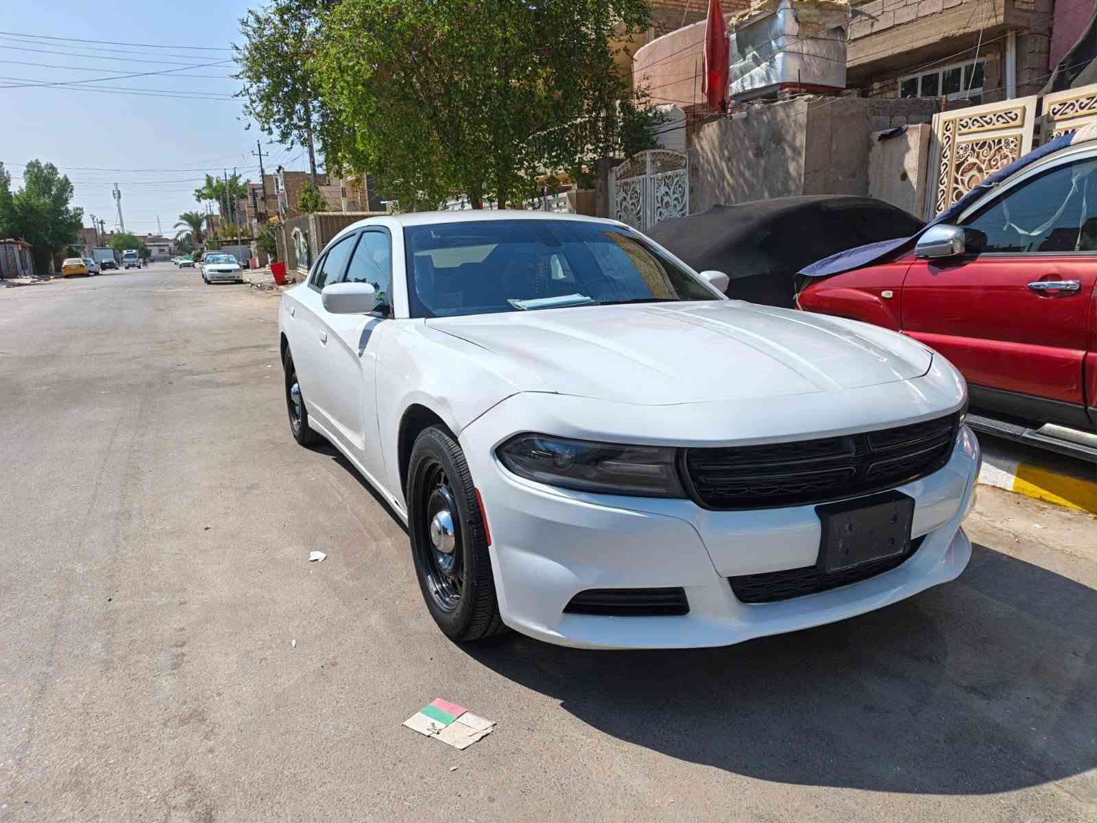جارجر بوليسيه 19 اصل ابيض مكينه 5700  رقم بغداد  السعر 155 اوبيها مجال مكاني بغداد
مواصفات السياره نقطه عمياء 

حساس خلفي 

شاشه كار بلي 

سياره جاهزه خير من الله استخدام شخصي ماشيه السياره 130 mil 
للاستفسار ‏‪***********‬‏
