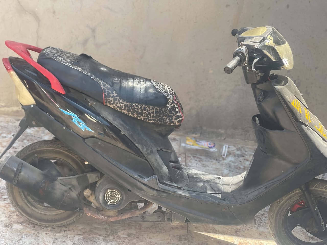ماكس للبيع ب450 وبيهه مجال كابريتر ايراني تحوير كلج امامي جديد باتري جديد كفرات كلهه مختمة لمكينة صار شهر من مجفتة مكاني ديالى الرحمة ***********
