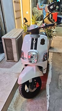 بوليسي • حاويه • جديده