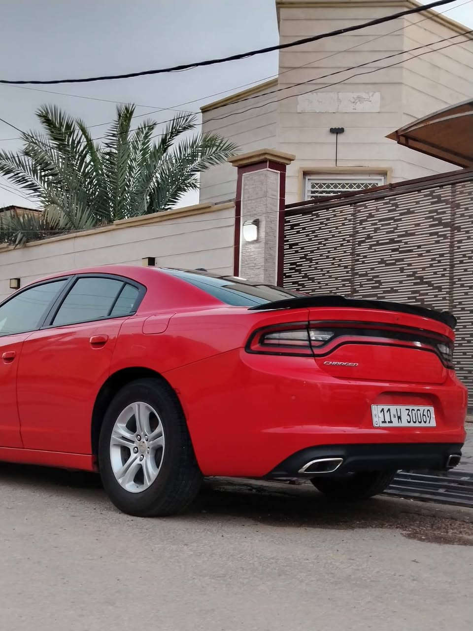 السلام عليكم
دوج جارجر 2022 sxt احمر طماطي رقم بغداد 
وارد كندي
العنوان الديوانية البدير
للاستفسار الاتصال ***********
