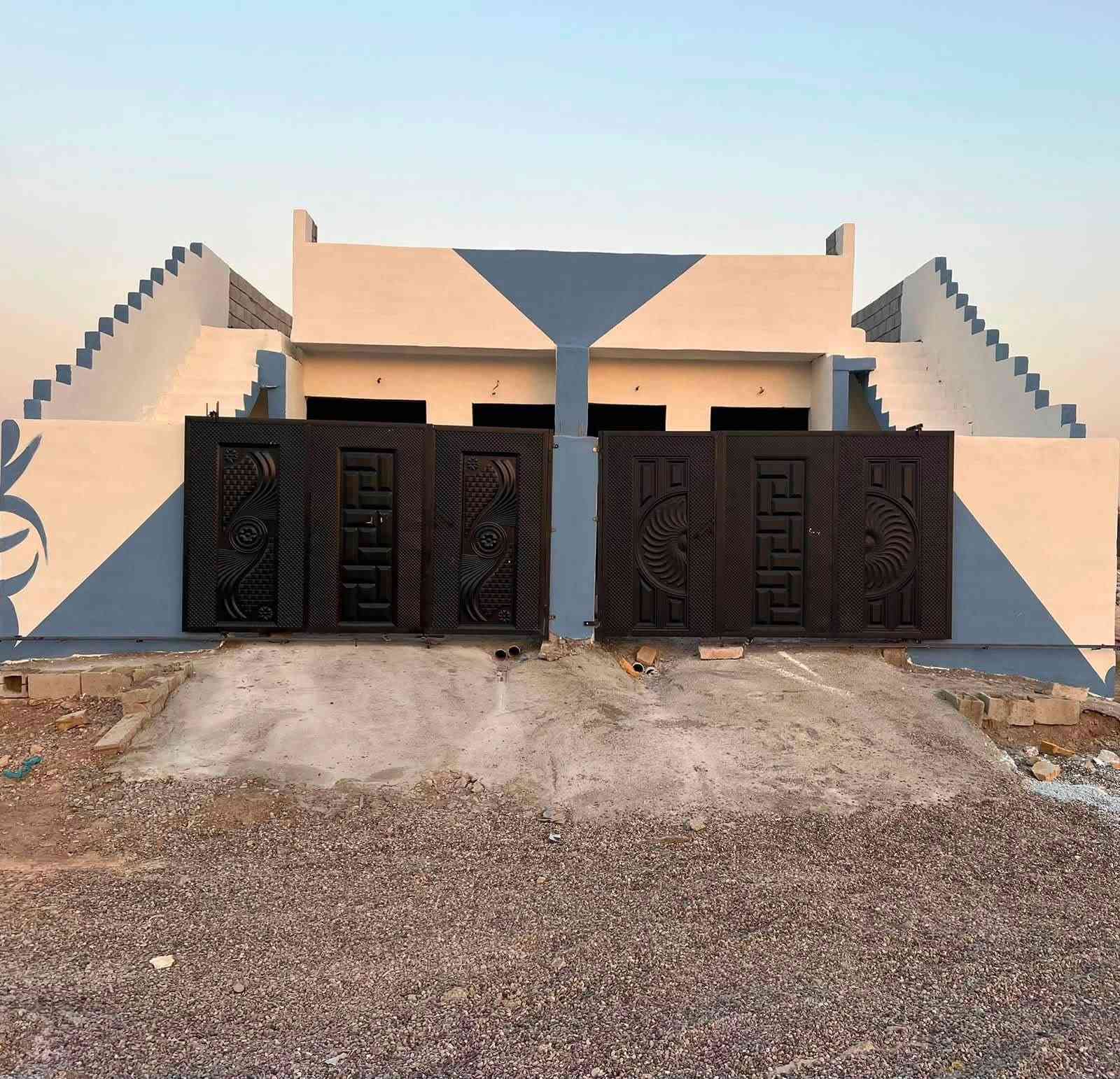بيت زراعي للبيع في منطقة الصيادة مساحته 100 متر بناء حديث مشمول بقرار التمليك واوراقه كلها كاملة مع توفر خدمات كاملة في المنطقة ماء وكهرباء وتبليط والمنطقة كاملة كلها زراعي يتكون البيت من استقبال ومطبخ وغرفة نوم وهول وصحيات البيت ناقصه بس بياض وكهربائيات داخلية وابواب وشبابيك 🟣العنوان قرب المحافظة الجديدة قرب جامع الدكتورة اديبة في منطقة الصيادة🟢السعر [23مليون]وبي مجال💶
للتواصل والاستفسار على الرقم التالي☎️
***********
