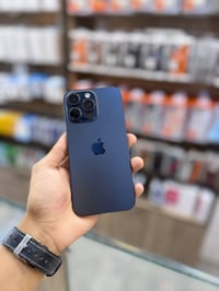 ايفون 15 برو ماكس ذاكره 256 بطاريه 96 نضافه 100‎%‎ زلغ مابي هو والجديد...