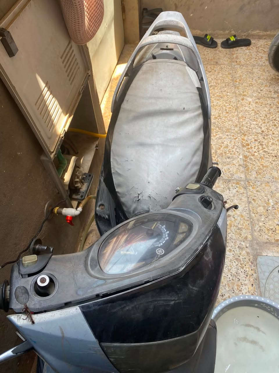 سلام عليكم دراجه للبيع دراجه شغاله سلف هندر لاكن الباتري هبط ماعرف شنو هسه تشتغل فقط هندر دراجه تمشي خير من الله السعر 200 وبيه مجال حك جيه مكاني بغداد شعب او حي اور ) رقمي ***********
