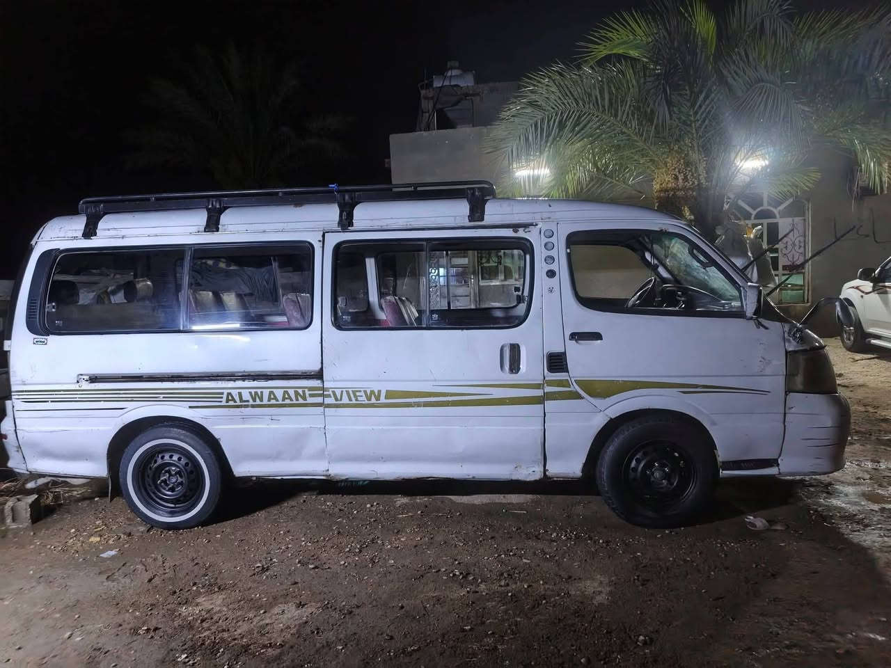 من رخصت الدمن سياره فتون موديل 9مكينه كير كفاله الكسن بيه ونه خفيفه شواصي 3كفاله واحد معمر جوه العبري سياره رقم احمر بدون تحويل مسول فقط سرقه وعشار دواخل نضيفه كشر نضيف لا ضربه ولاه خياس ترهم مراوس وبيع سعر 20وبيه مجال بصيط مكاني بابل رقم ***********بيه وتساب
