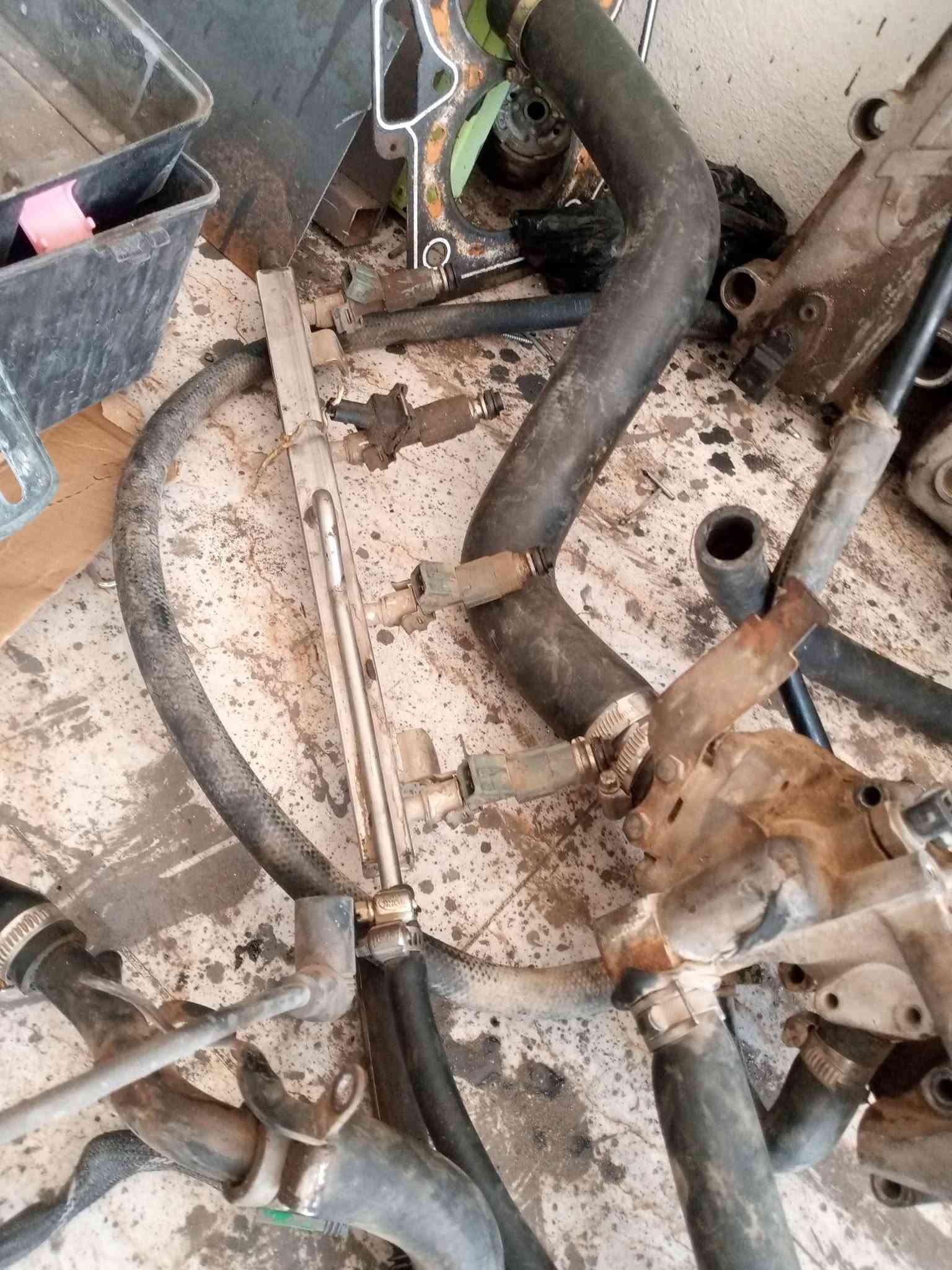 اغراض مال شيري تيگو و a5 للبيع حسب ما موجود بالصورة
كربلاء للاتصال *********** - ***********
