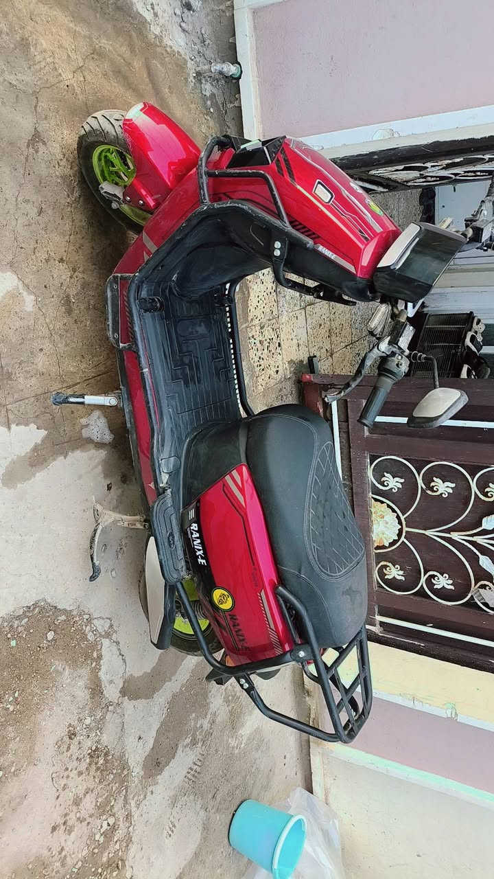 دراجة شحن للبيع موديل ٢٠٢٥ بطاريات ٦ تمشيك ٤٠ كيلو حقيقي مابيها اي نقص تشغيل عن بعد وبها بك R السعر ٧٠٠ الف مكاني
بغداد الدورة  ***********
دراجة شحن للبيع موديل ٢٠٢٥ بطاريات ٦ تمشيك ٤٠ كيلو حقيقي مابيها اي نقص تشغيل عن بعد وبها بك R السعر ٧٠٠ الف مكاني

