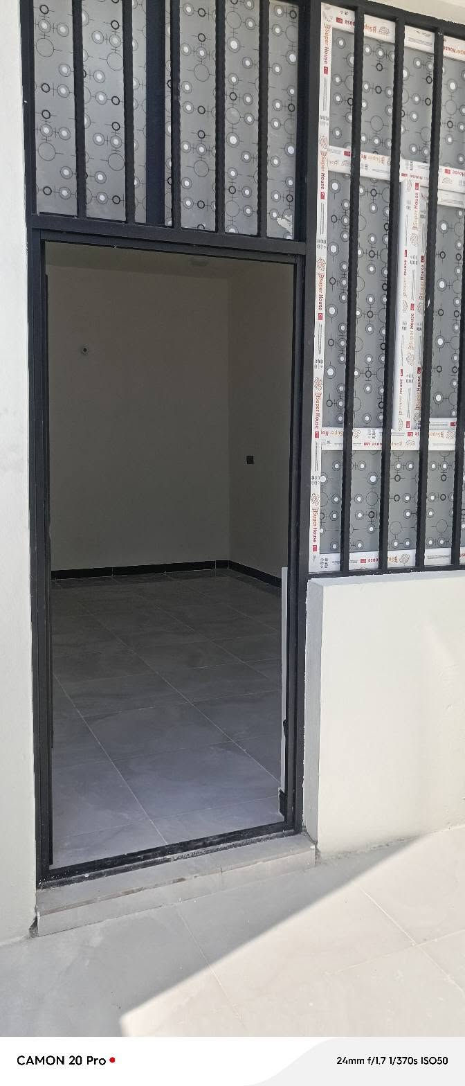 السلام عليكم، دار ١٠٠ متر للبيع طابق واحد بناء حديث كونكريت مسلح درجة أولى يحتوي على غرفة نوم وصالة ومطبخ وصحيات داخلية وخارجية وأستقبال خدمات كاملة ماء وكهرباء ومجاري شارع عرض ١٠ متر العنوان النجف الأشرف حي ميسان قطاع ٧٧ بالشريط قرب تقاطع شارع الجامع وخلف شارع الشريط الرئيسي السعر ١٣٠ مليون قابل للتفاوض للأستفسار أكثر الأتصال على الرقم *********** حمزة الجبوري للعقار

نص مكتوب في الصور:
- CAMON 20 Pro • 24mm f/1.7 1/1126s ISO52
- CAMON 20 Pro • 24mm f/1.7 1/1462s ISO51
- CAMON 20 Pro 24mm f/1.7 1/258s ISO50
- CAMON 20 Pro • 24mm f/1.7 1/100s ISO83
- CAMON 20 Pro • 24mm f/1.7 1/100s ISO112
- CAMON 20 Pro •
- 24mm f/1.7 1/370s ISO50
- CAMON 20 Pro • 24mm f/1.7 1/100s ISO151
- 24mm f/1.7 1/170s ISO50
- CAMON 20 Pro • 24mm f/1.7 1/292s ISO50