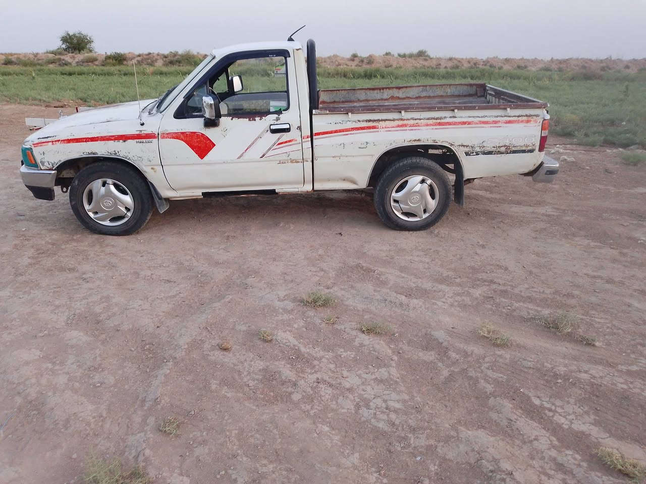 سلام عليكم للبيع كفاله عامه موديل 91 رقم ميسان سنويه 28 مكان ناصريه قضاء رفاعي ***********

