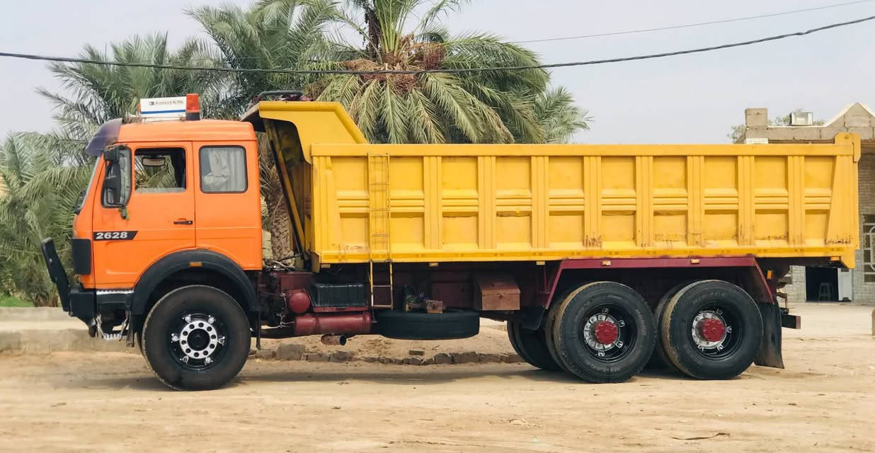 شاحنة • للبيع