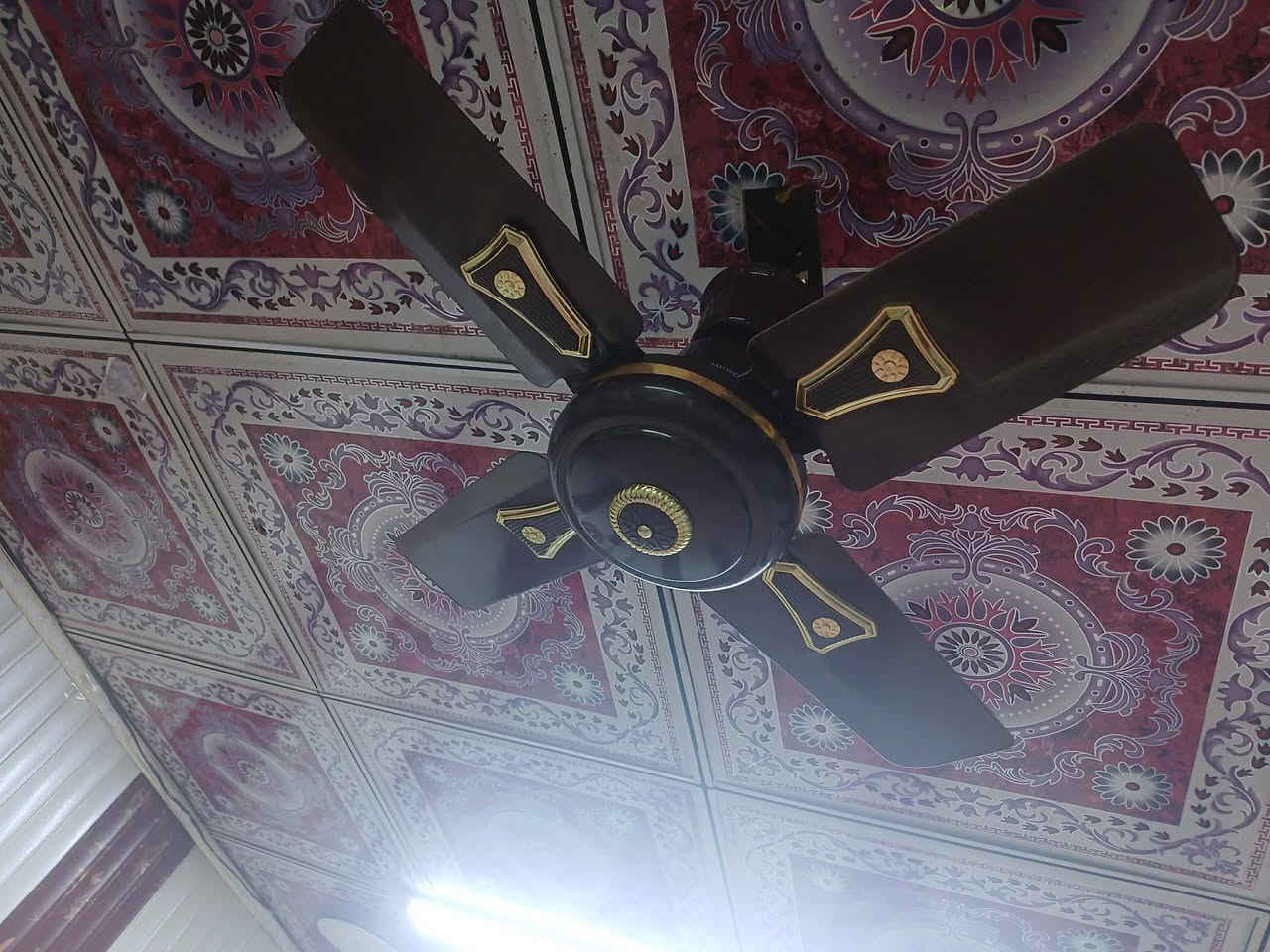 اغراض للبيع
البنكات الوحدة ٢٥
غرفة نوم استعمال اقل شهر ٥ قطع ب٦٠٠
غسالة ١٢٥ والثلاجة ٣٠٠
كاونتر٣٠٠ المغسلة ٢٥ 
القنفات ٤٠
مكاني البصرة الاصمعي
***********

