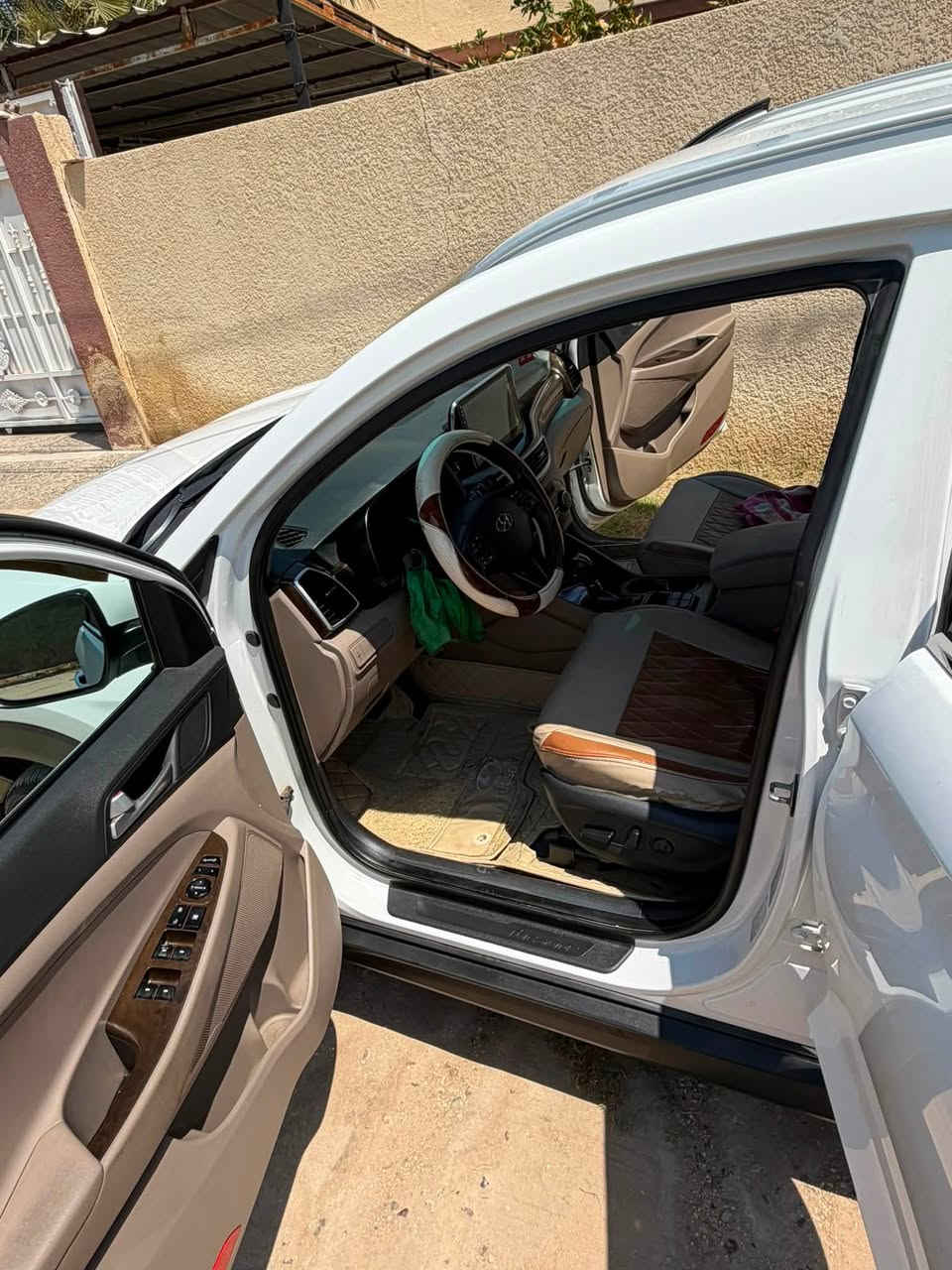 يالله توسان ٢٠١٩. شكل ٢٠ فول مواصفات 1/1 ما عدى البنوراما
رقم بابل 
مشروع وطني
السيارة باسمي
تحويل ثاني يوم
سنوية ل2029

دواسات توسان جانبية
بصمة تشغيل
بصمة أبواب
نمس عدسات
3 أنظمة قيادة
2 كراسي كهرباء
أريل نافيكيشن

كشنات مخمل بلادي مال الشركة إضافة
شاحن وايرلس
ثلاجة بالجمجمة
محرك 2000
ABS
فول تحكم ستيرن
الشاشة الأصلية بلادية
الدواسات علامة توسان
حاجب نهاري
حساس أمامي
حساس خلفي
كاميرا خلفية دوارة
مري شفط ويا القفل
ظام ترحيب
AUX مخرج
Cruise مثبت سرعة
إشارات بالمري
يدات نيكل
فطعتين تبريد

مكان السيارة بابل الحلة/

***********
***********
واتساب مفتوح
