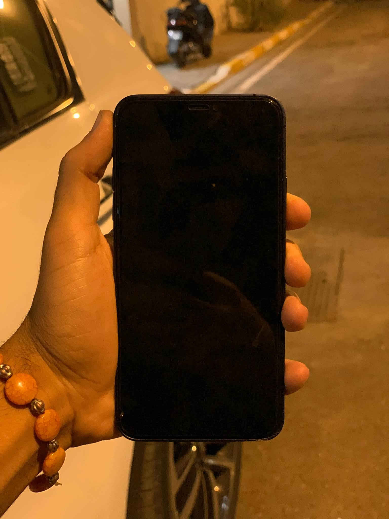 ايفون 11 برو ماكس • ٢٥٦ • فيس ايدي متوقف