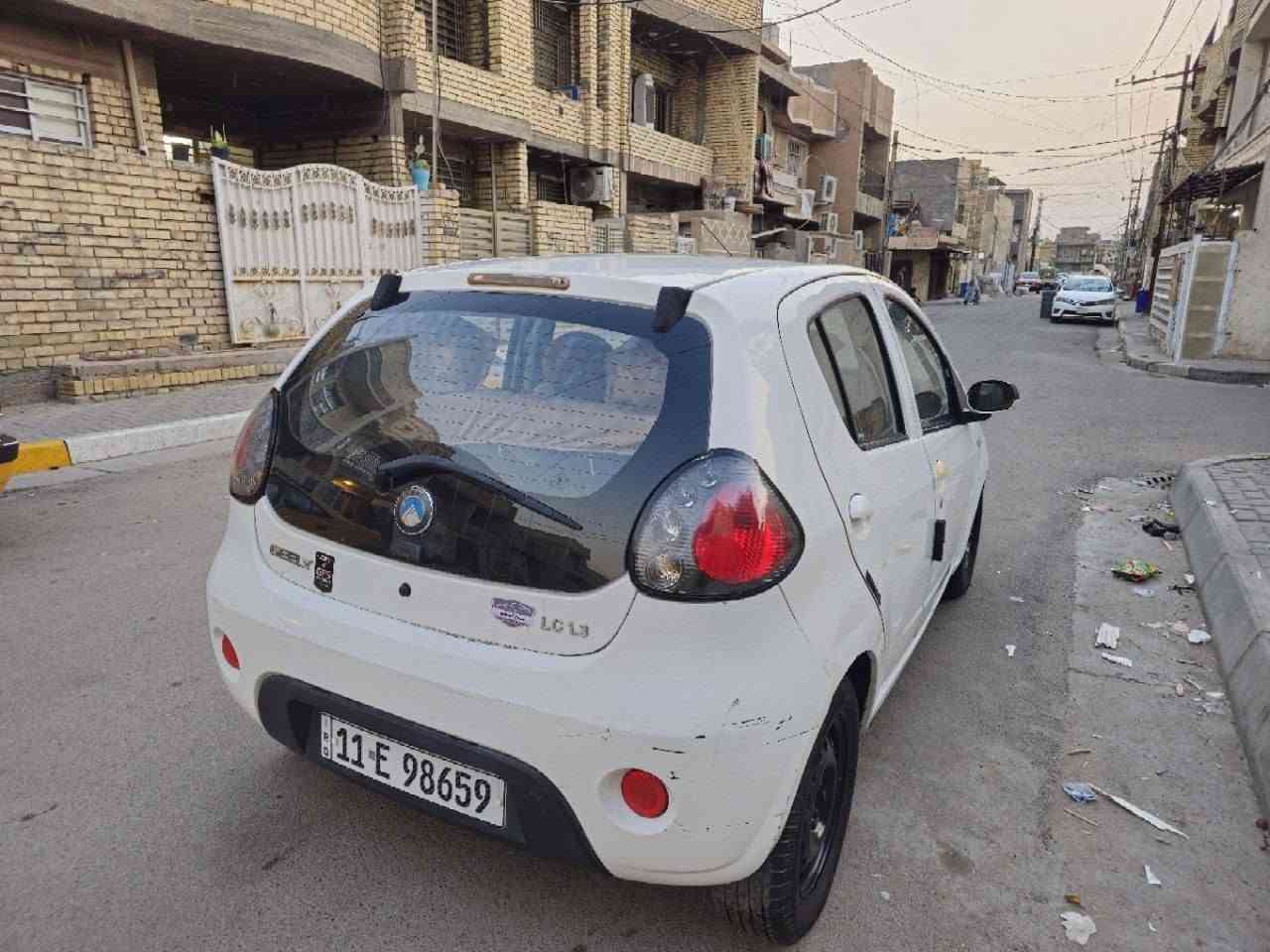 باندا جيلي • ٢٠١٣ • ورقة
