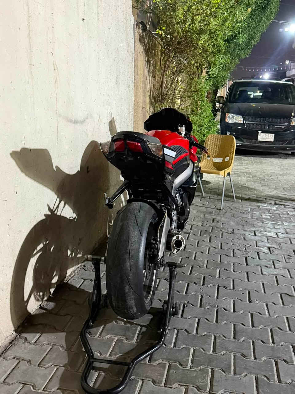 سلام عليكم جكسر 1000 موديل 12 كير مكينه ضفيره كفاله بدون رقم ماشيه 32 الف وارد امريكي عليهة برمجه 3 مودات كلش قويه بك فاير كزوز بروكس باتري BS اصلي مكاني بغداد الحريه سعرهة 59 وبيه مجال تواصل ***********
