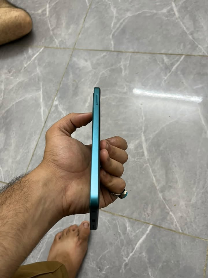 سلام عليكم جهاز اتيل 100C ذاكره 128 جهاز مستخدم سبوع كارتونه غراضه كامله رقمي ***********المكان بغداد السعر خاص واتساب
