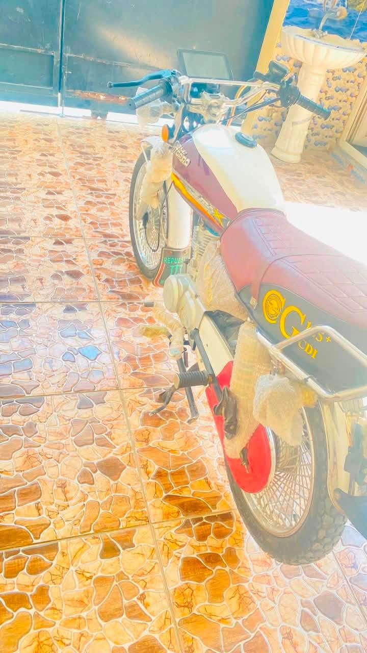 سلام وعليكم ماطورر كامل للبيع نامه برو ٢٥ ب٦٥٠وبي مجال  شراي. خاص***********بس واتساب
