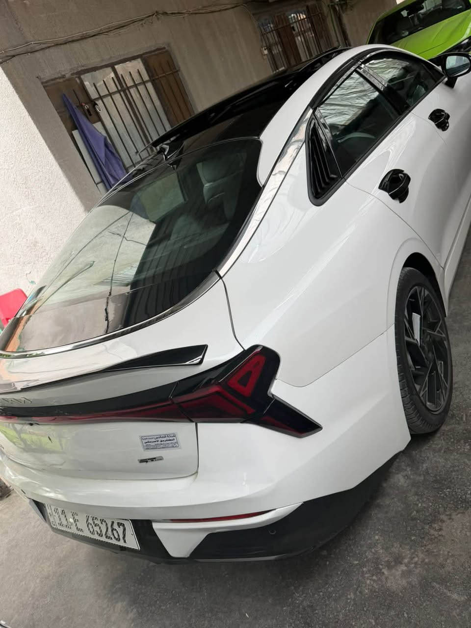 K5 2025 جي تي لاين تنفس طبيعي يعني مو محسن بانزين عادي تشتغل
سياره كلين  حادثه مو ضح بصوره بس قبق جنطه فقط على مقدار شبر راجع شركه Bdr 
سياره فول مواصفات للخير 
سياره ماشيه 20 الف
السعر ٢١٥ وبيها مجال سياره شهداء شتريد وكاله عقد مصدقه بمحكمه مو مشكله سنه وصير حره
مكان سياره المحموديه
***********
***********
واسعارهن معروفه وسياره كلين لون ابيض وفول لتحجيلي بلمضروبً قطتين ثلاثه
