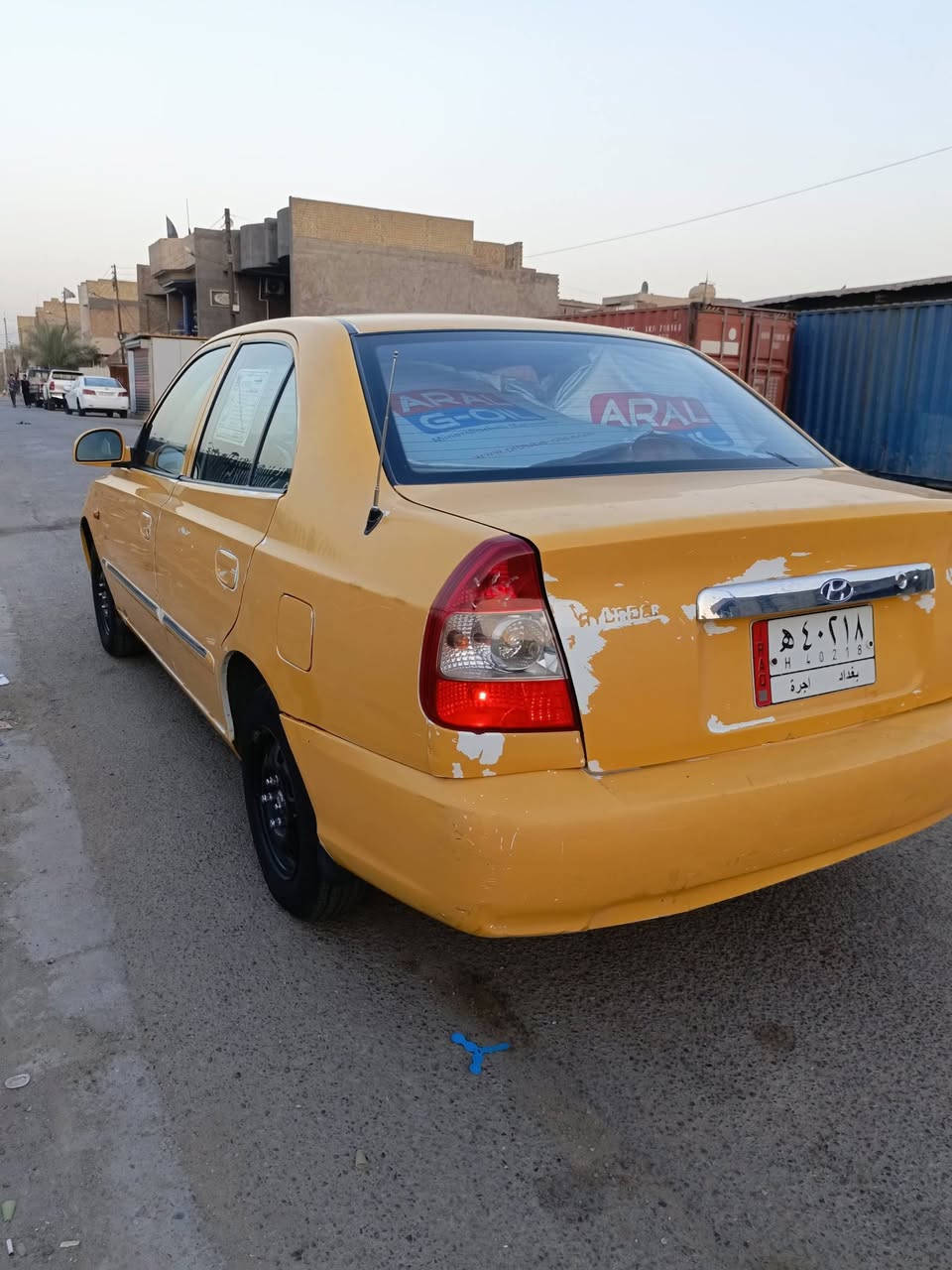 السلام عليكم فيرنا موديل 2015 سيارة كفالة عامة ما معيودة على وضع الشركة مكينة كير تبريد كلها بحالة جيدة ماشية 34 ألف حقيقي ما عدا بيها باب خلفي جهة اليمنى بيه بارد السنوية 2028 والهيئة مصفرة العنوان بغداد السعر 71 ورقة الرقم ***********
